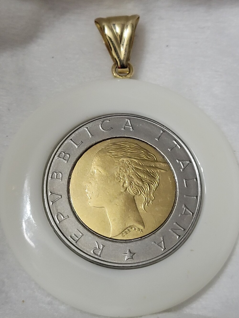 MILOR 14k YG White Agate Italian Gold 500 Lire Coin Necklace Pendant VINTAGE